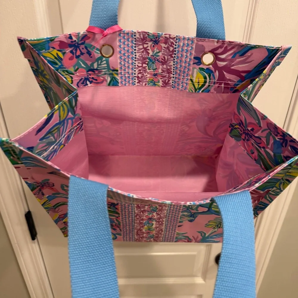 NWT Lilly Pulitzer Market Shopper in Mermaid in the Shade Purple Reusable Bag - Picture 9 of 9